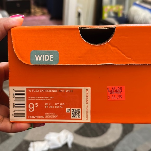 Nike Shoes - Nike Women Shoe